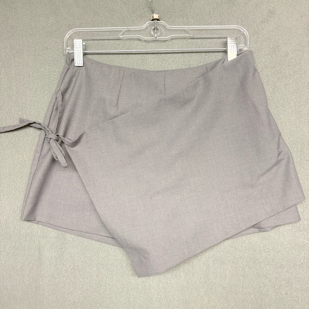 Avec Les Filles Women’s Side-Tie Skort Gray Sz. 10
